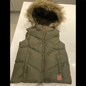 Girls Gap vest